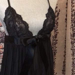 Victoria's Secret Intimates & Sleepwear - ๐6for$20๐ Victoriaโs Secret chemise - never worn Victoria's Secret Intimates & Sleepwear - ๐6for$20๐ Victoriaโs Secret chemise - never worn